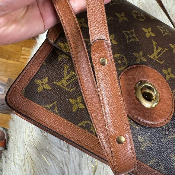 Louis Vuitton Check this Raspail shoulder sling bag monogram - Picture 14 of 16